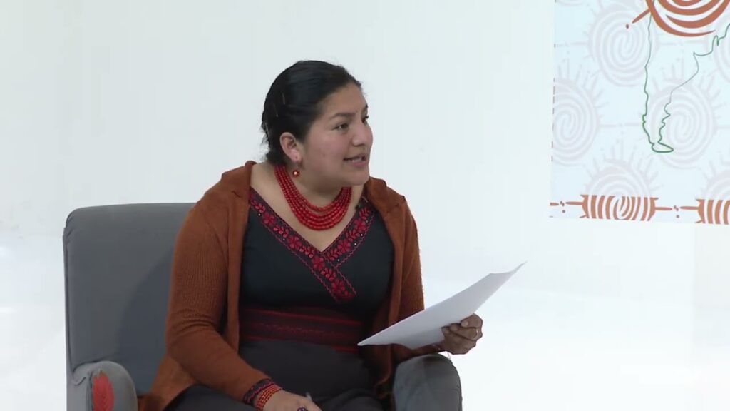 Hernán Reyes Aguinaga, Sociólogo y comunicador