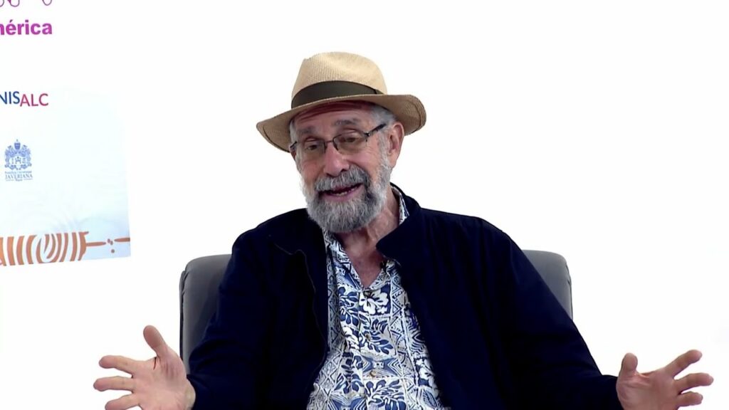 José Ignacio López Vigil, Director de Radialistas Apasionados